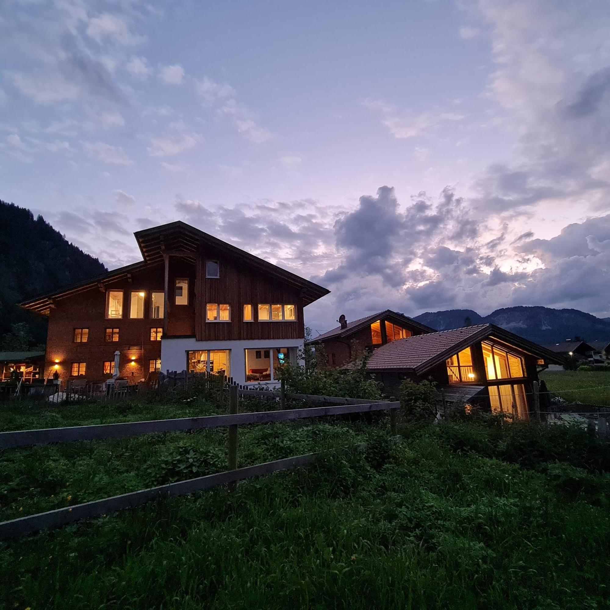Braito'S Seaside Lodges Und Suites 哈尔登熙 外观 照片